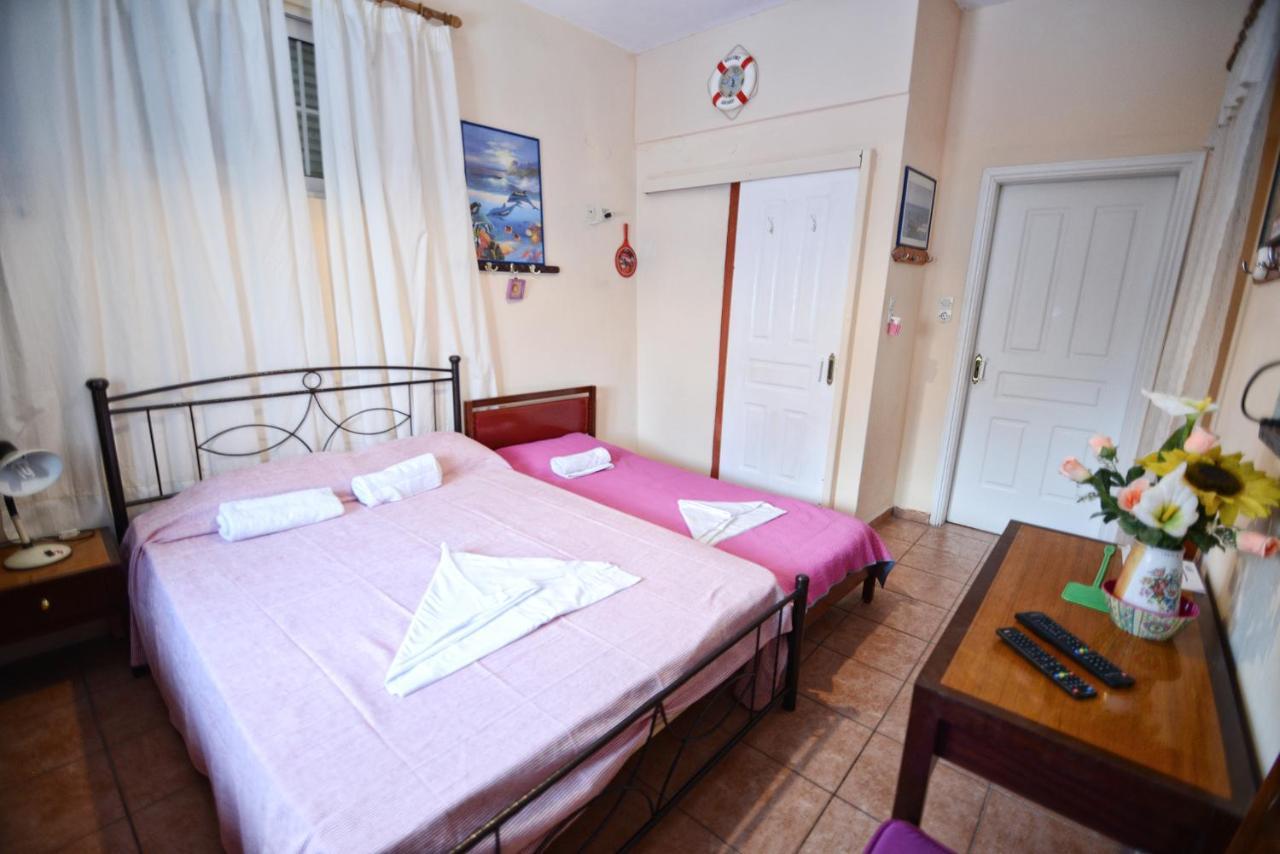 Ikaria Studios Manganitis Luaran gambar