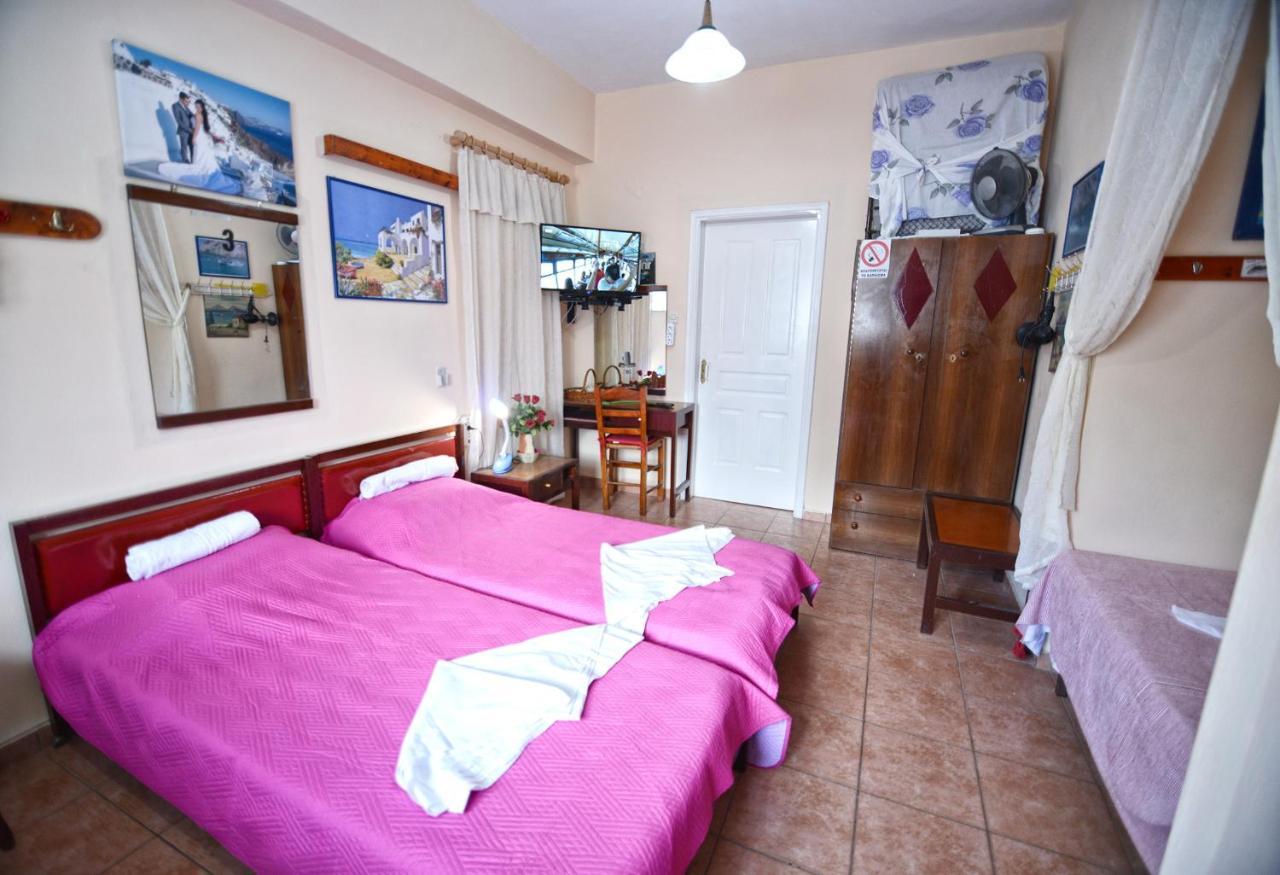 Ikaria Studios Manganitis Luaran gambar