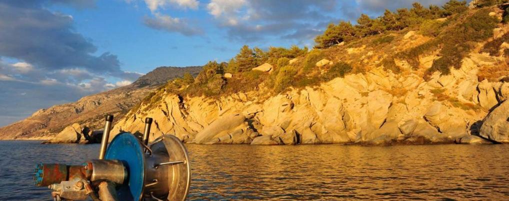 Ikaria Studios Manganitis Luaran gambar