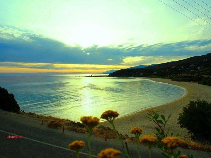 Ikaria Studios Manganitis Luaran gambar